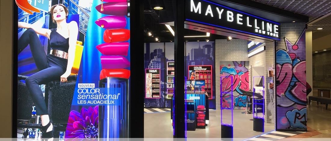 Mẫu thiết kế cửa hàng mỹ phẩm Maybelline