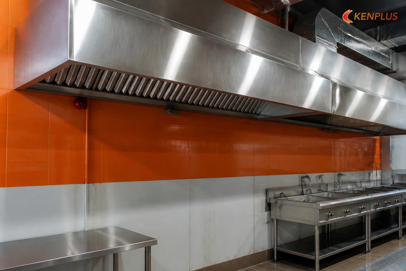 Vùng rửa và bồn 3 ngăn — 304 không thương lượng — Inox 304 hay inox 201 cho nhà hàng Việt Vùng rửa và bồn 3 ngăn — 304 không thương lượng — Inox 304 hay inox 201 cho nhà hàng Việt