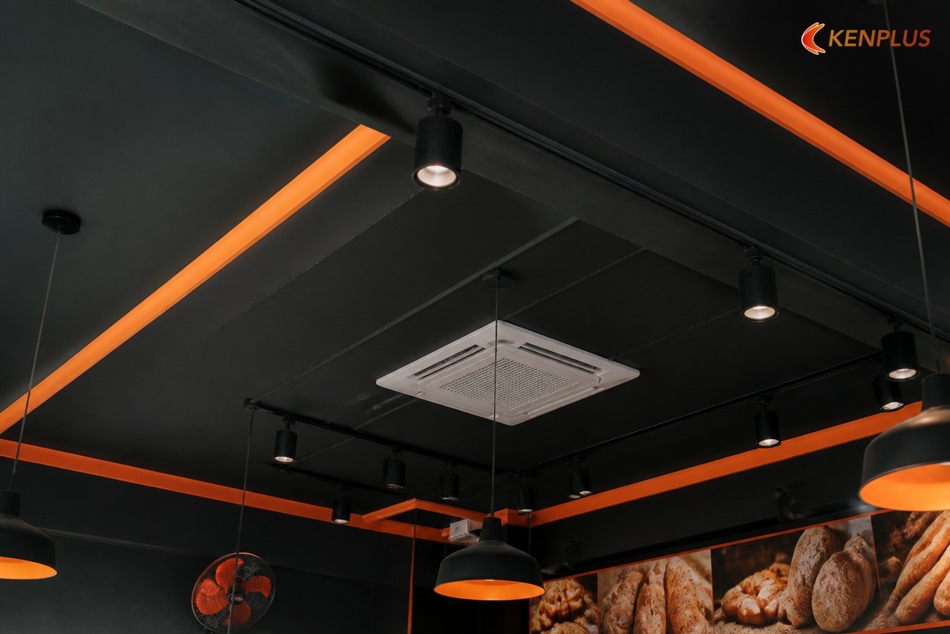 Mục 7 — Trần mở vs thạch cao tiệm bánh — neo thiết bị Mục 7 — Trần mở vs thạch cao tiệm bánh — neo thiết bị