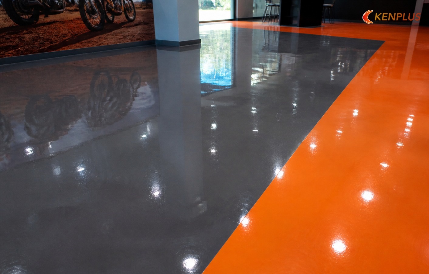 Bước 2 — Khảo sát mặt bằng trước cam kết layout — Checklist chọn đơn vị thi công showroom xe máy