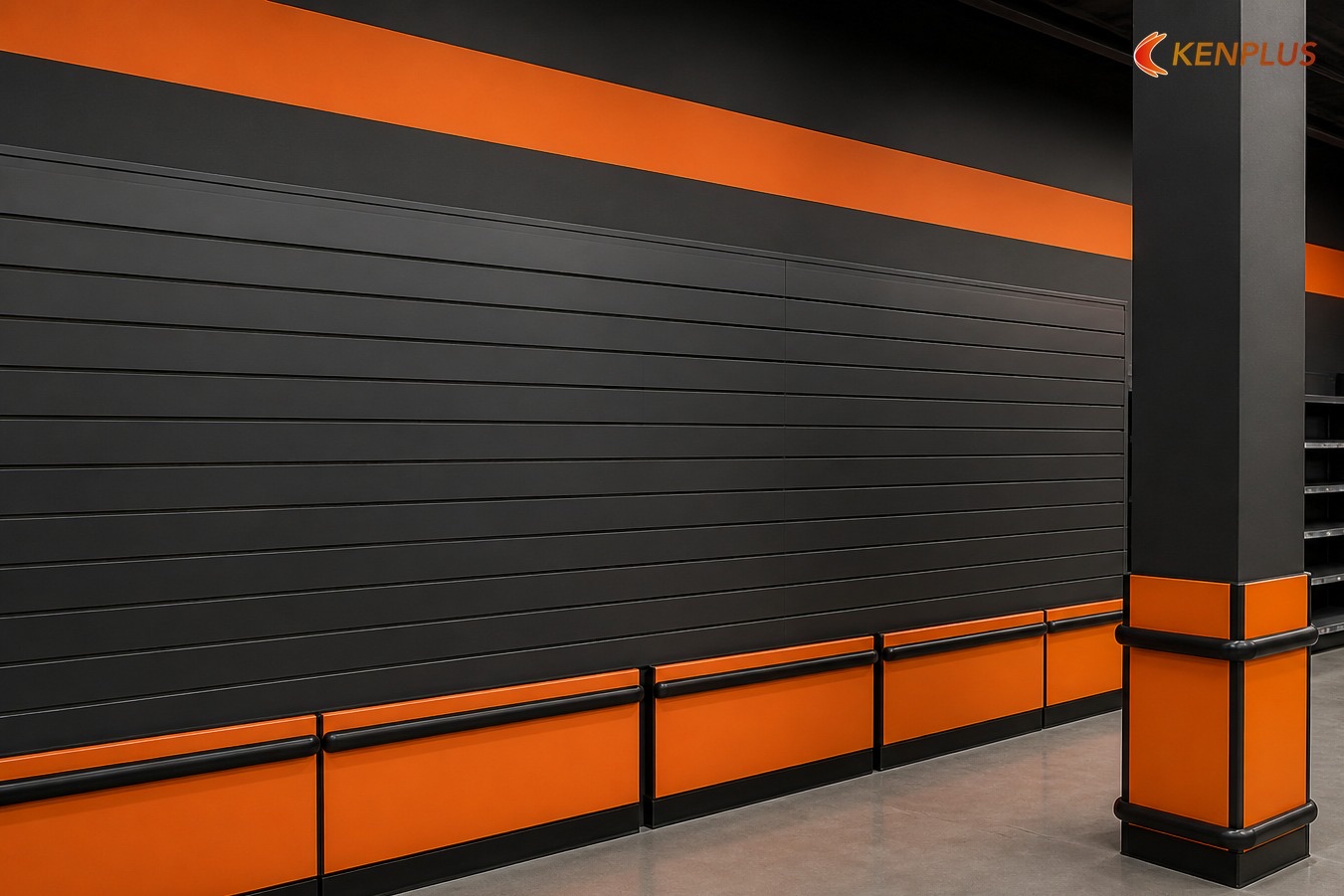 Kệ sắt so với kệ gỗ — retail tiện lợi — Chọn vật liệu thi công siêu thị mini