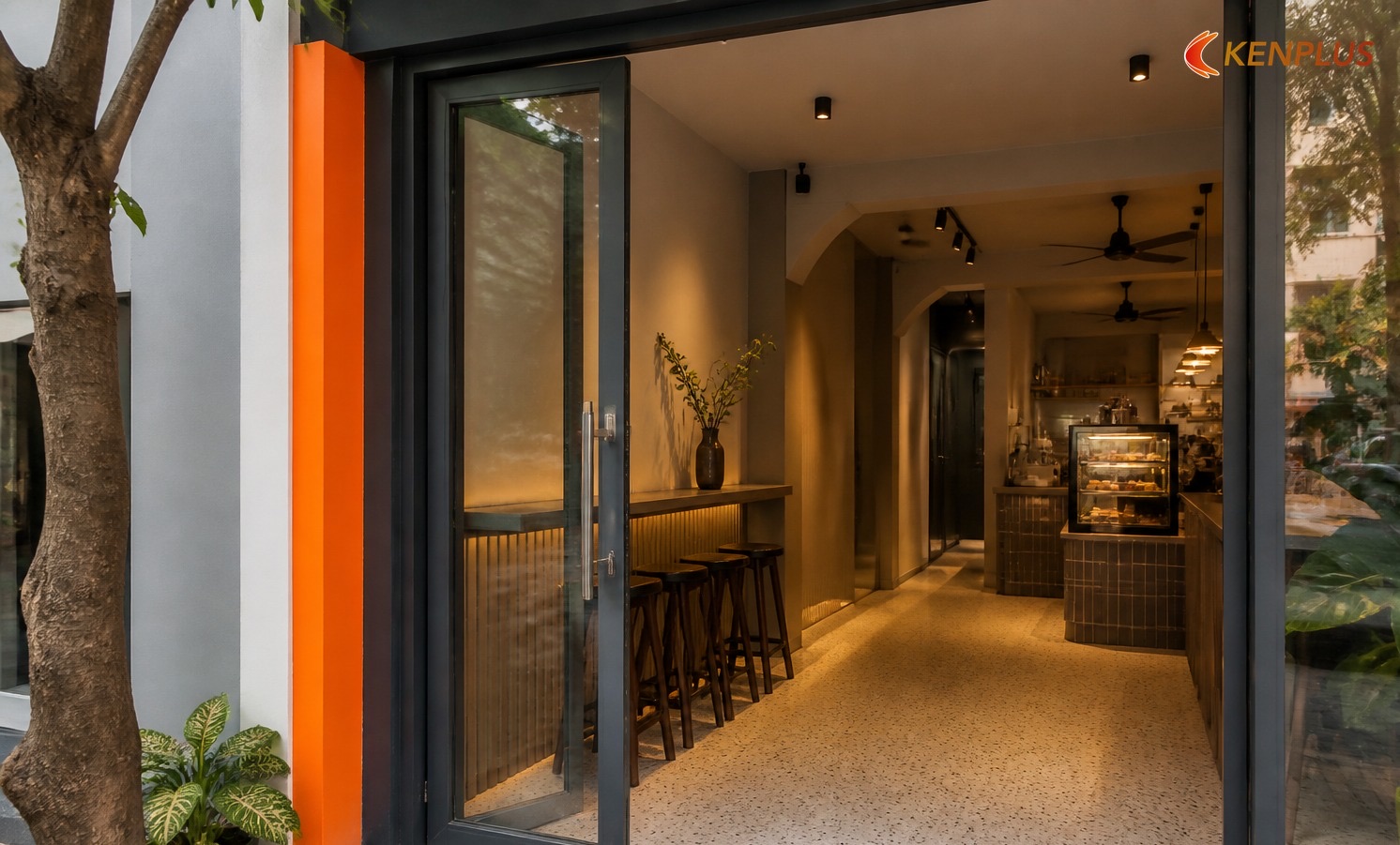 Bảng chỗ ngồi và quầy theo 50 m² — khung kỹ thuật — Cách bố trí quán cafe nhỏ 50m² hợp lý Bảng chỗ ngồi và quầy theo 50 m² — khung kỹ thuật — Cách bố trí quán cafe nhỏ 50m² hợp lý