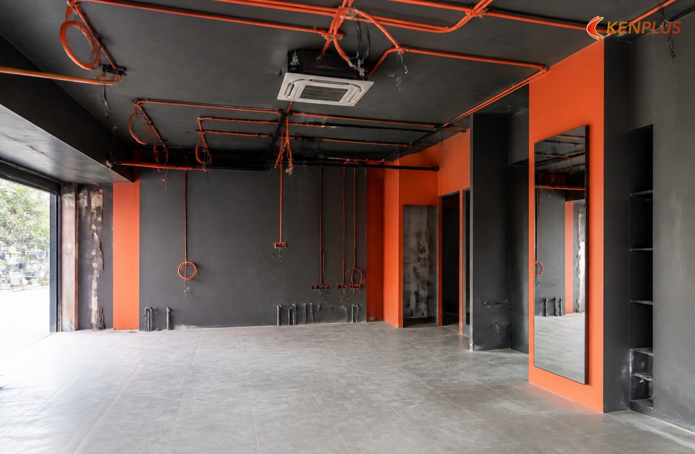 Gương station và đèn — nghiệm thu cùng nhà thầu — Cách chọn nhà thầu thi công salon tóc nữ Gương station và đèn — nghiệm thu cùng nhà thầu — Cách chọn nhà thầu thi công salon tóc nữ