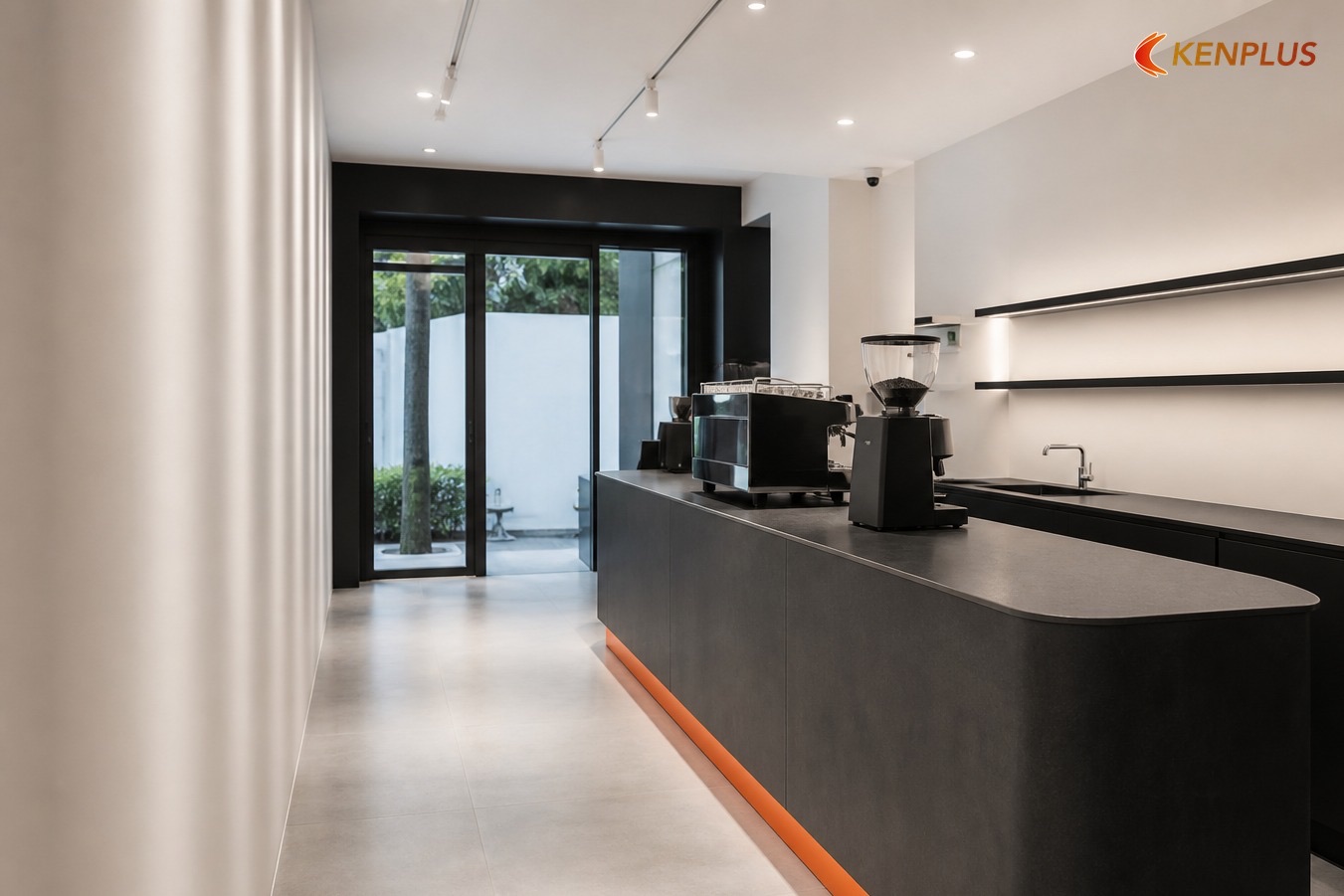 Khi nào chọn takeaway-first — Takeaway-first specialty: layout 15–25 m² ít ghế