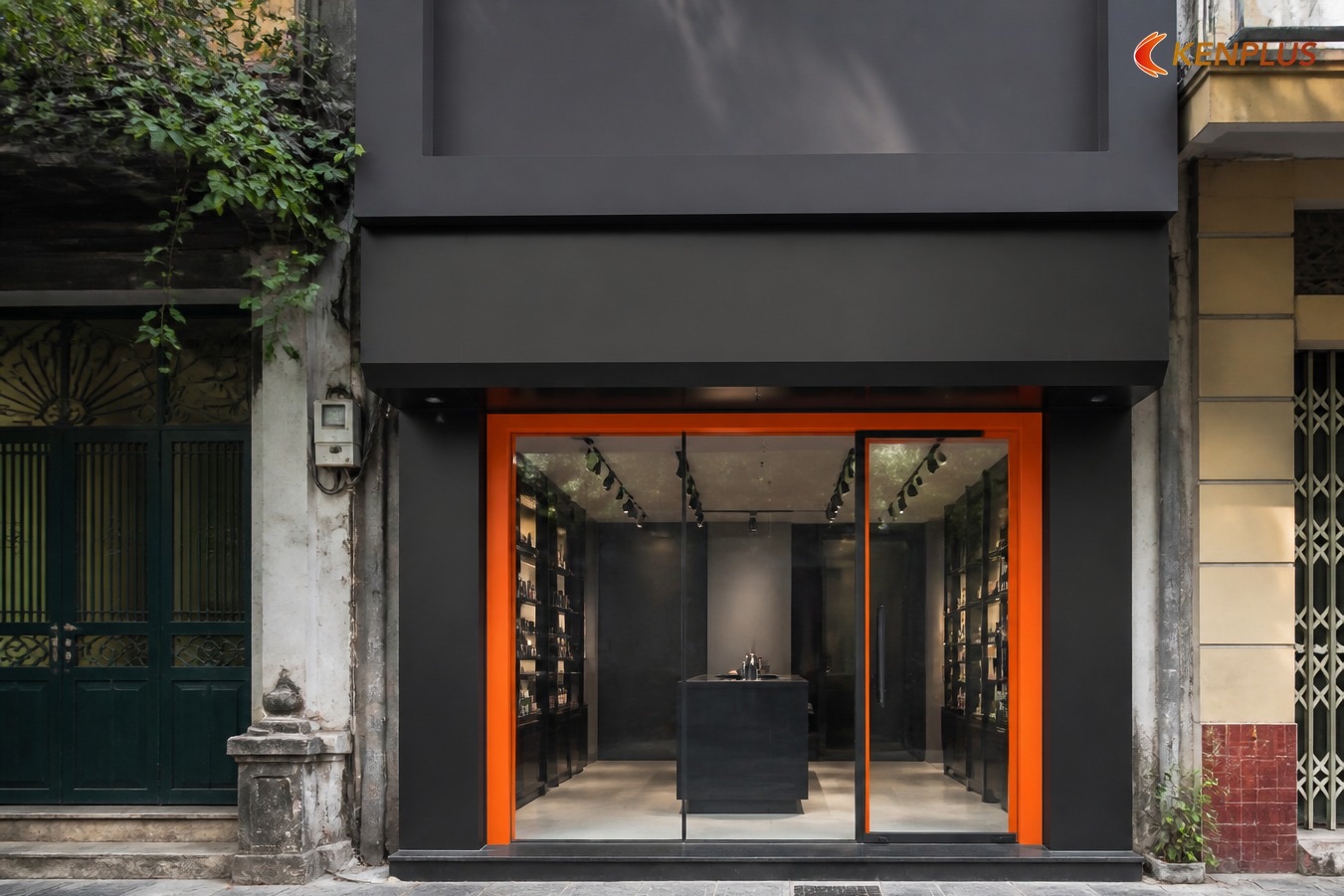 HVAC shophouse Hà Nội — mùa nóng và cửa mở — Thiết kế shop mỹ phẩm Hàn Quốc tại Hà Nội HVAC shophouse Hà Nội — mùa nóng và cửa mở — Thiết kế shop mỹ phẩm Hàn Quốc tại Hà Nội